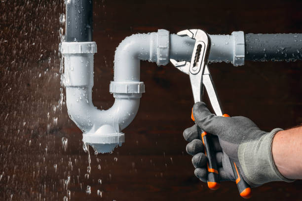 Professional Leak Detection technician working in Quinton, AL
